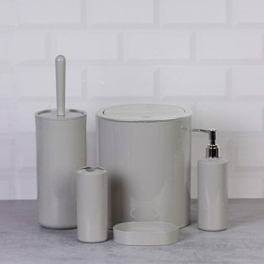 Set di accessori da bagno tondo lucido tortora - Meda, elegante e funzionale per ogni ambiente.