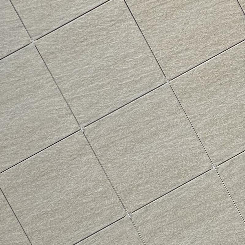 Gres Porcellanato Effetto Cemento Grip 33.3x33.3 Quarzite Grey Outdoor Line - Interno 39